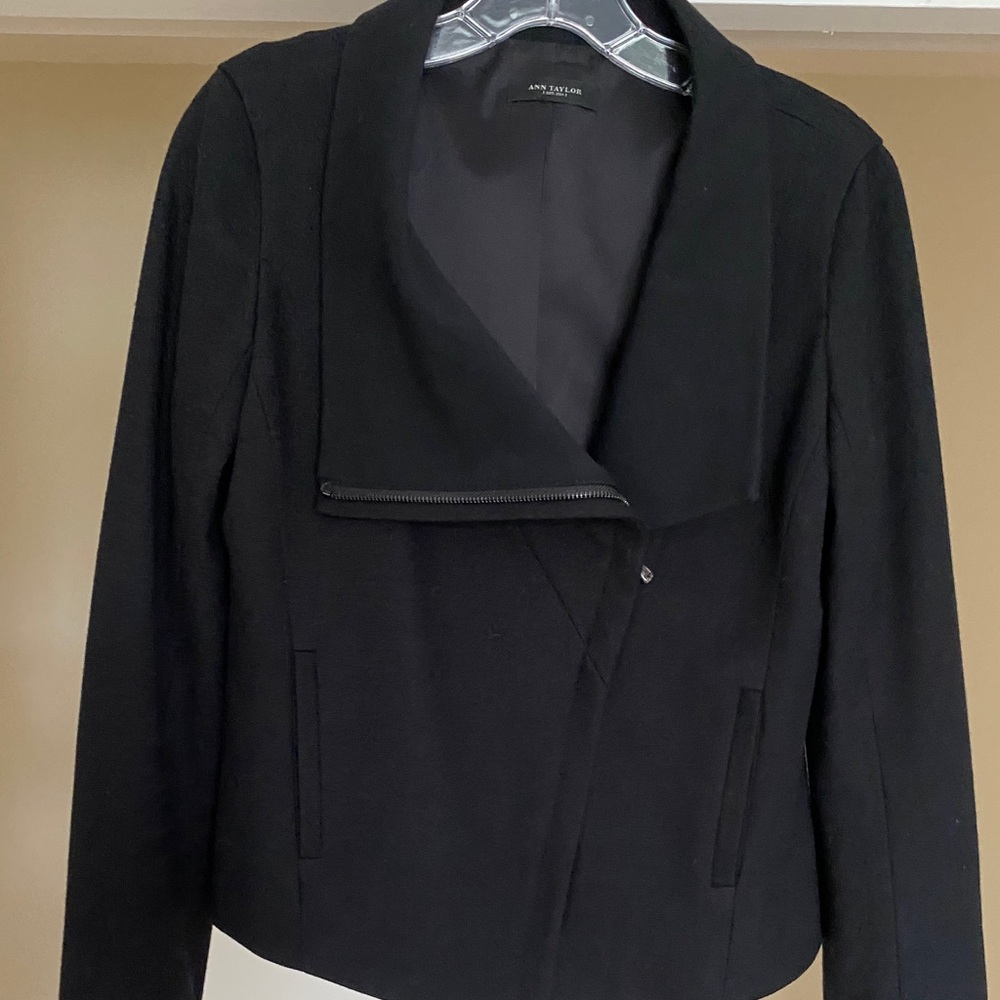Wool coat - Picture 2 of 4
